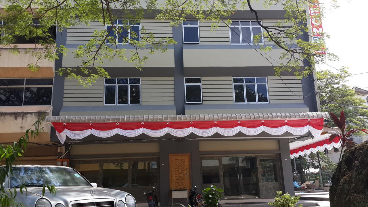 Leon Jodoh Square Batam
